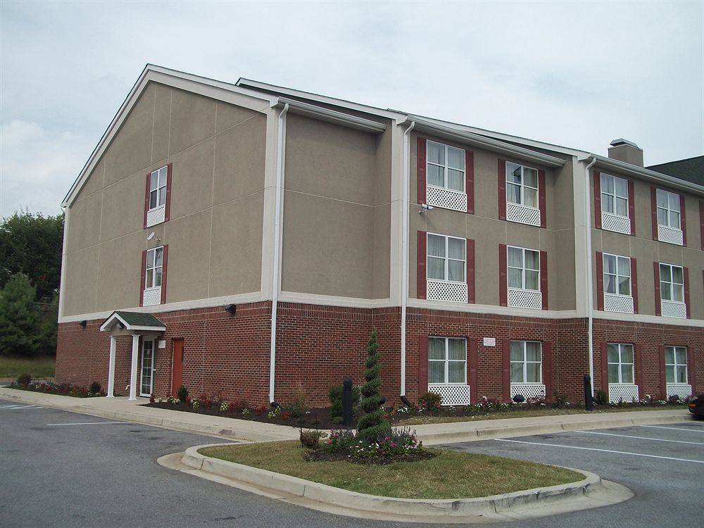 Country Inn & Suites By Radisson, Washington, Dc East - Capitol Heights, Md Buitenkant foto
