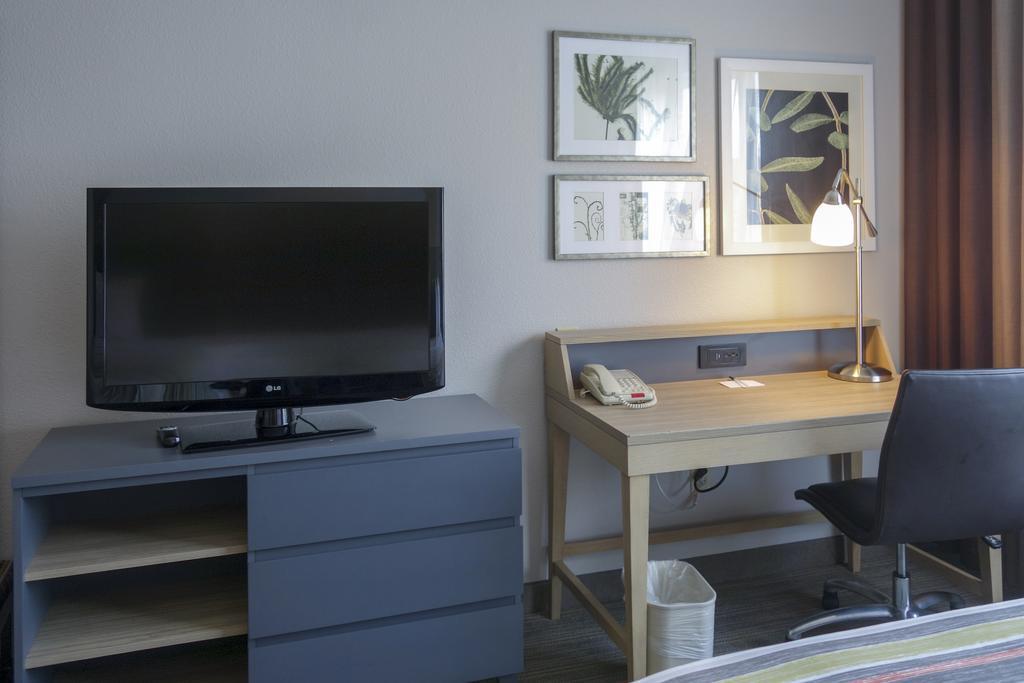 Country Inn & Suites By Radisson, Washington, Dc East - Capitol Heights, Md Buitenkant foto